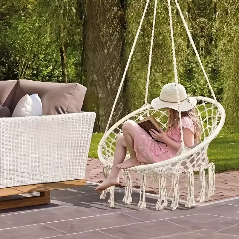 Chaise suspendue tissée avec dossier pour intérieur et extérieur |   Chaise pivotante pour jardin, p