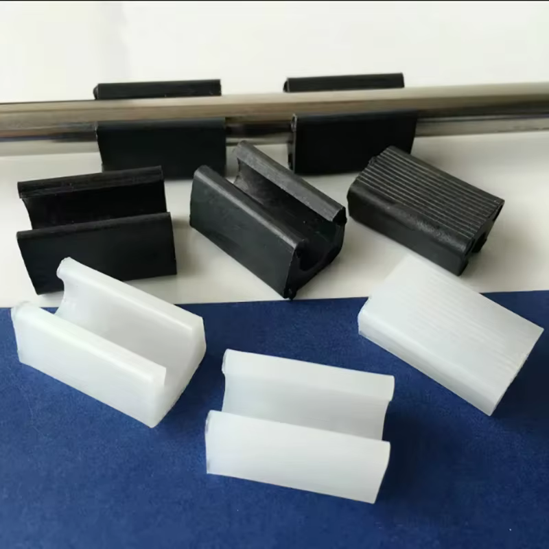 Coussinets de pieds de meubles en plastique, couvre-pieds de Table, coussinets de chaise, colliers d