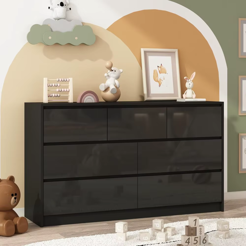 Commode Malm noire pour chambre à coucher, commode haute brillance de 55 pouces de long avec 7 tiroi