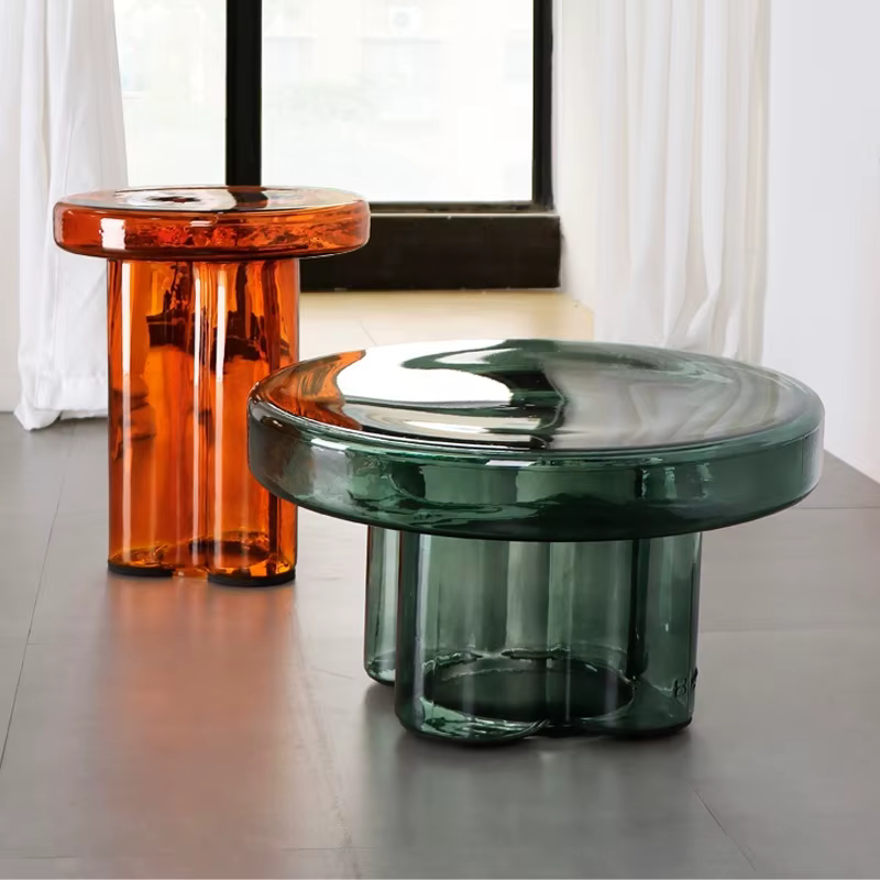 Tables basses artistiques en verre, tables d'appoint au design créatif pour le salon, table à thé d'