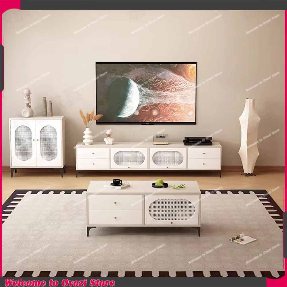 Meuble TV à pieds verticaux en rotin