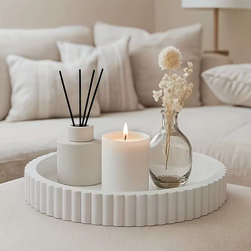 Plateau de table basse rond blanc ondulé