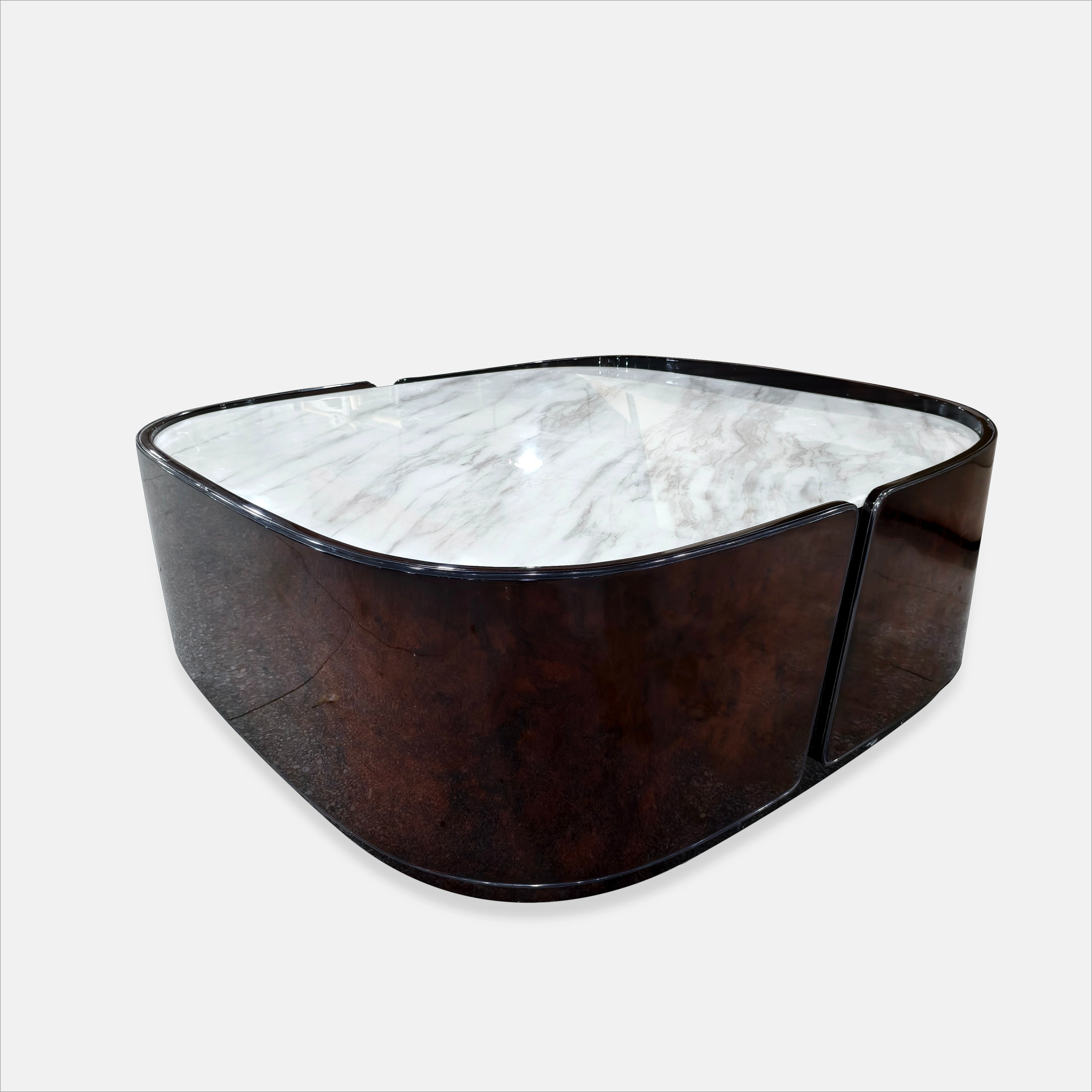 Table basse en marbre avec cadre en placage de champignon de noyer