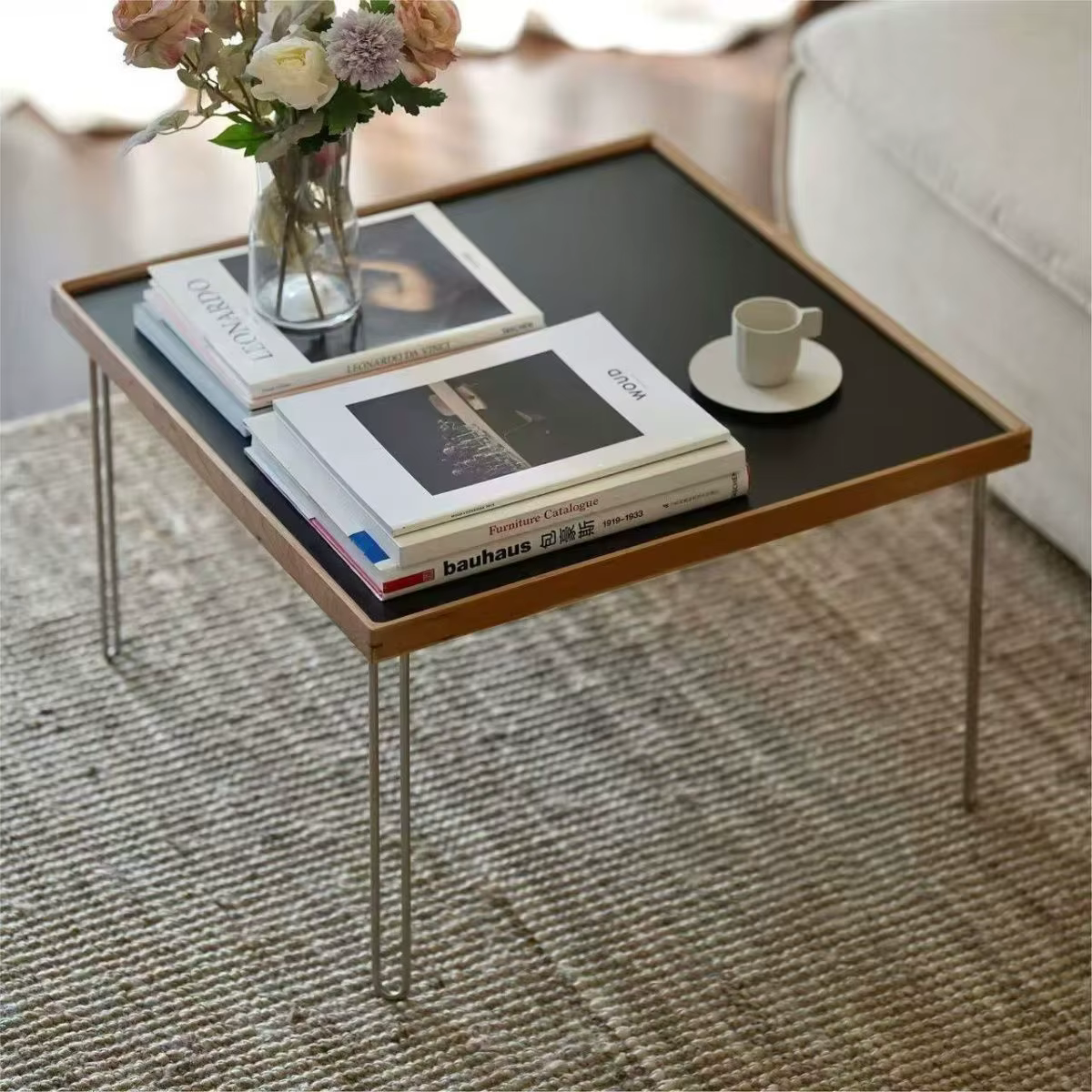 Tables basses en bois de style antique