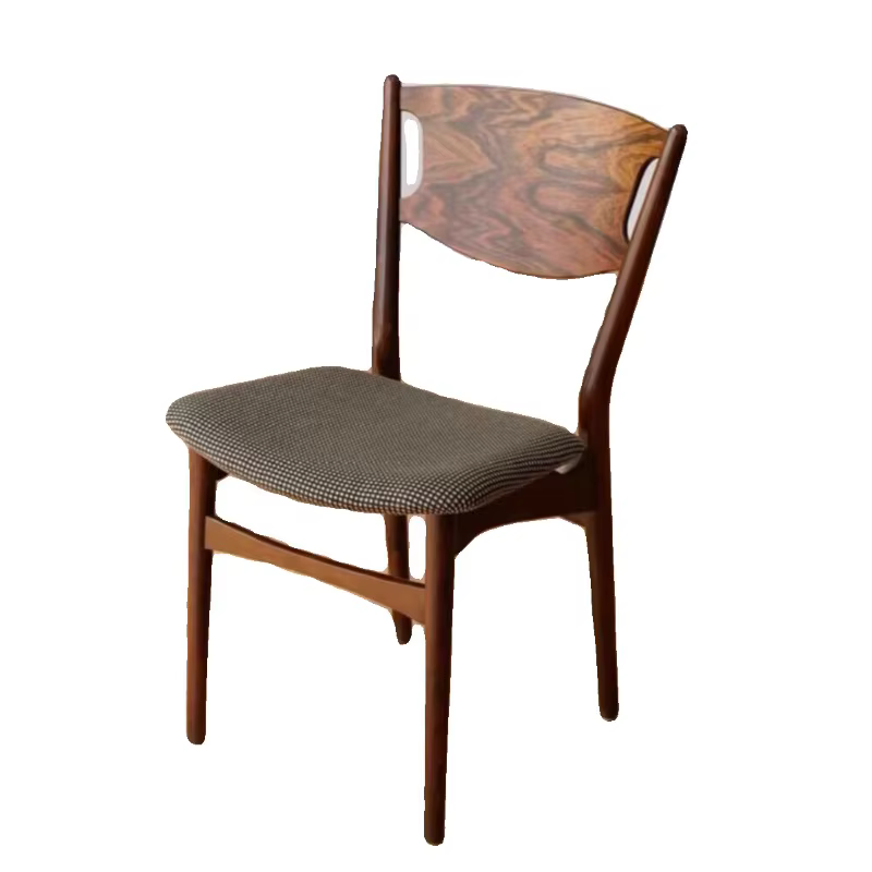 Chaise de salle à manger en bois massif de style médiéval
