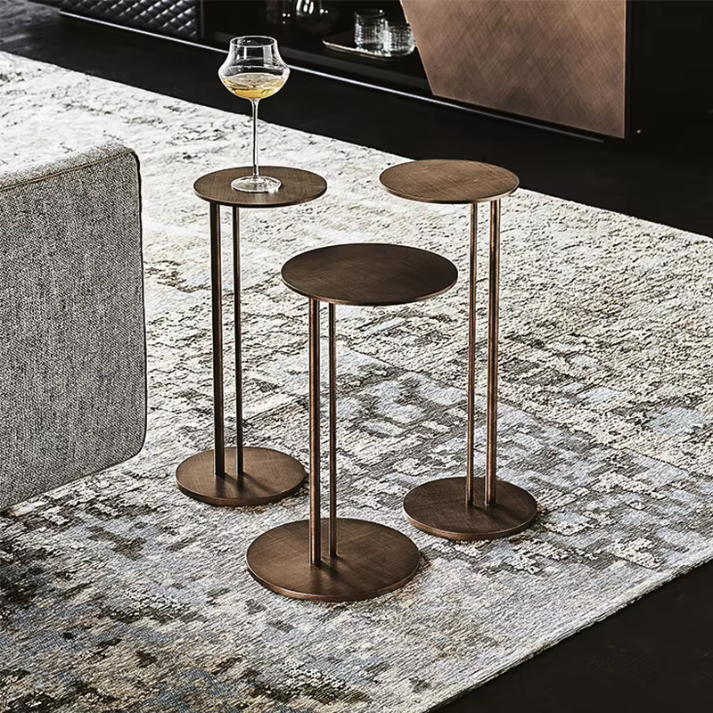 Petite table basse en fer métallique