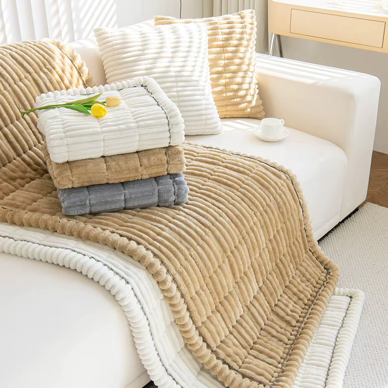 Coussin de canapé en velours côtelé chaud et doux