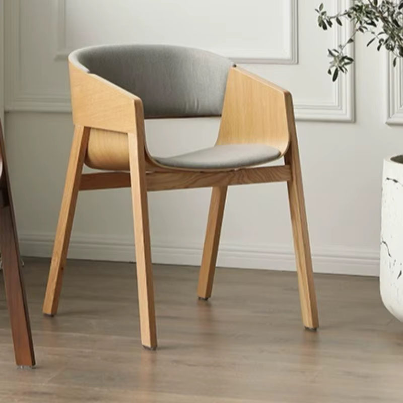 Chaise nordique de luxe en bois