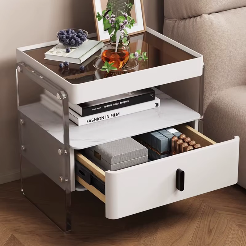 Petites tables de chevet esthétiques