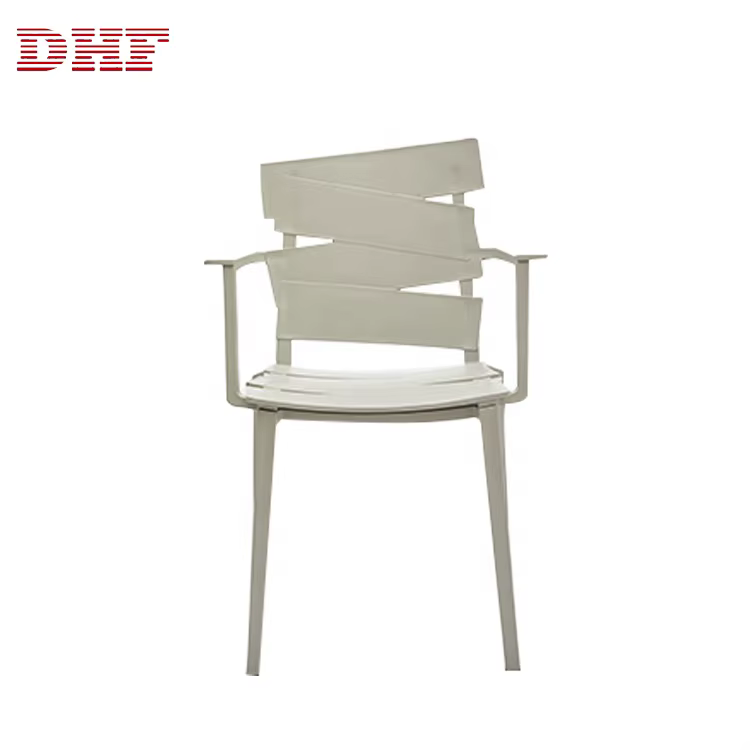 Accoudoir enchêlé confortable PP fauteuil moderne pour restaurants