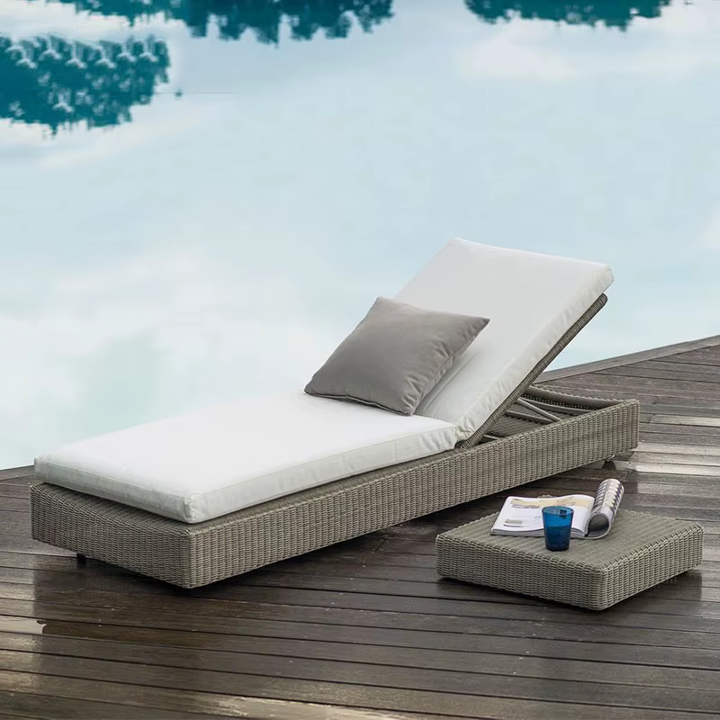 Chaise pliante réglable en rotin