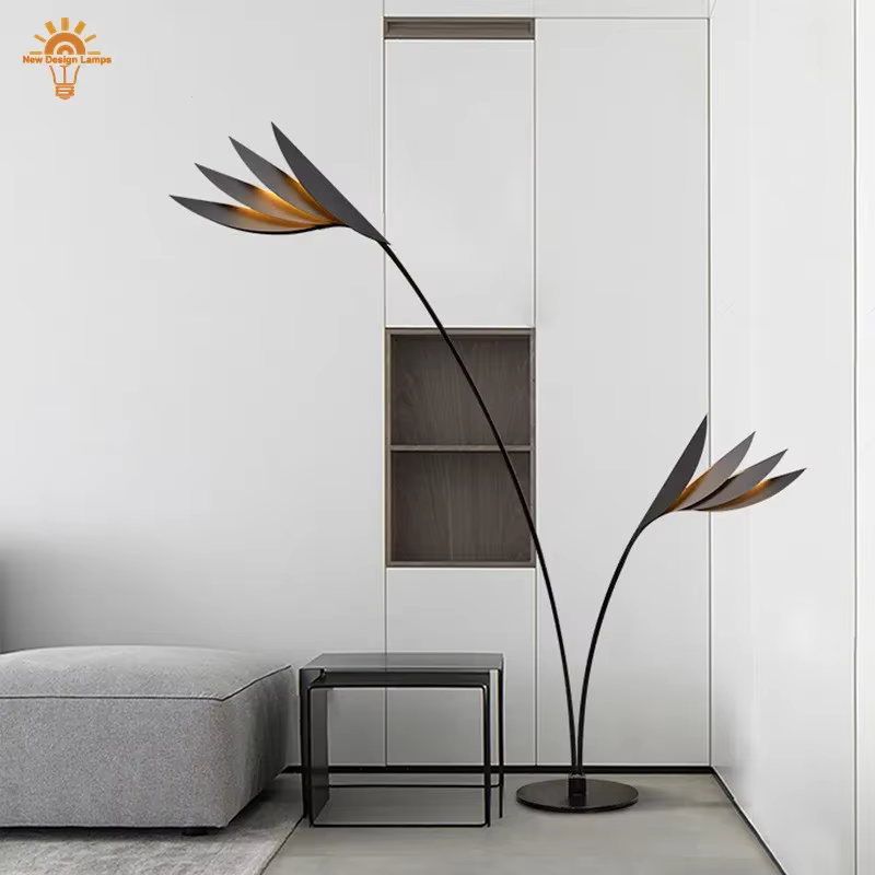 Lampe autoportante en forme de cuir chevelu flamant rose
