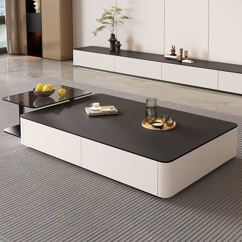 Table basse carrée simple au design nordique