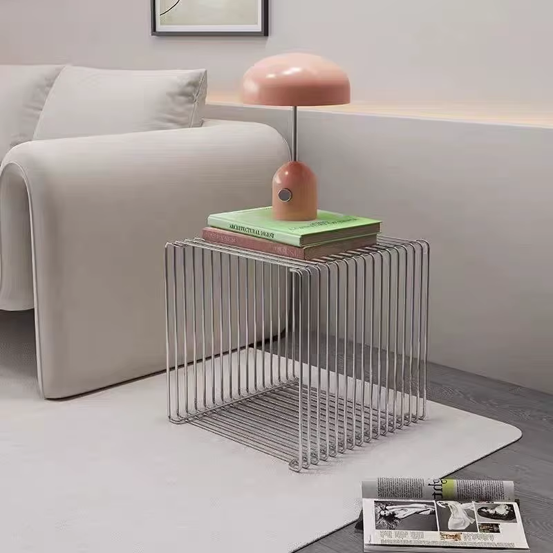 Table d'appoint brillante pour salon