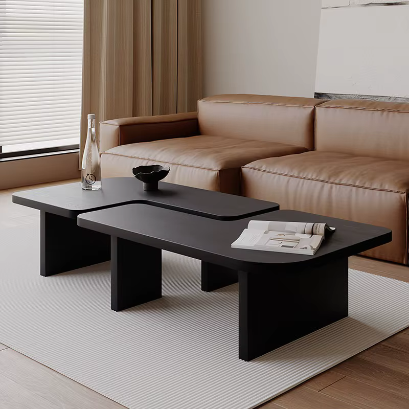 Table basse noire irrégulière Japandi