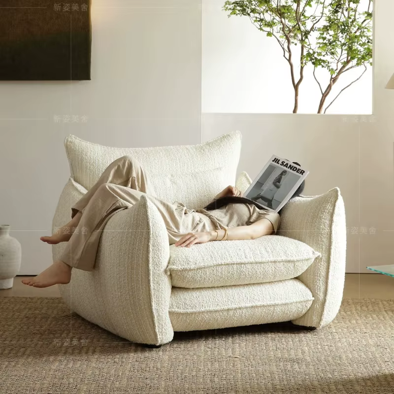 Fauteuils de salon moelleux au design ergonomique