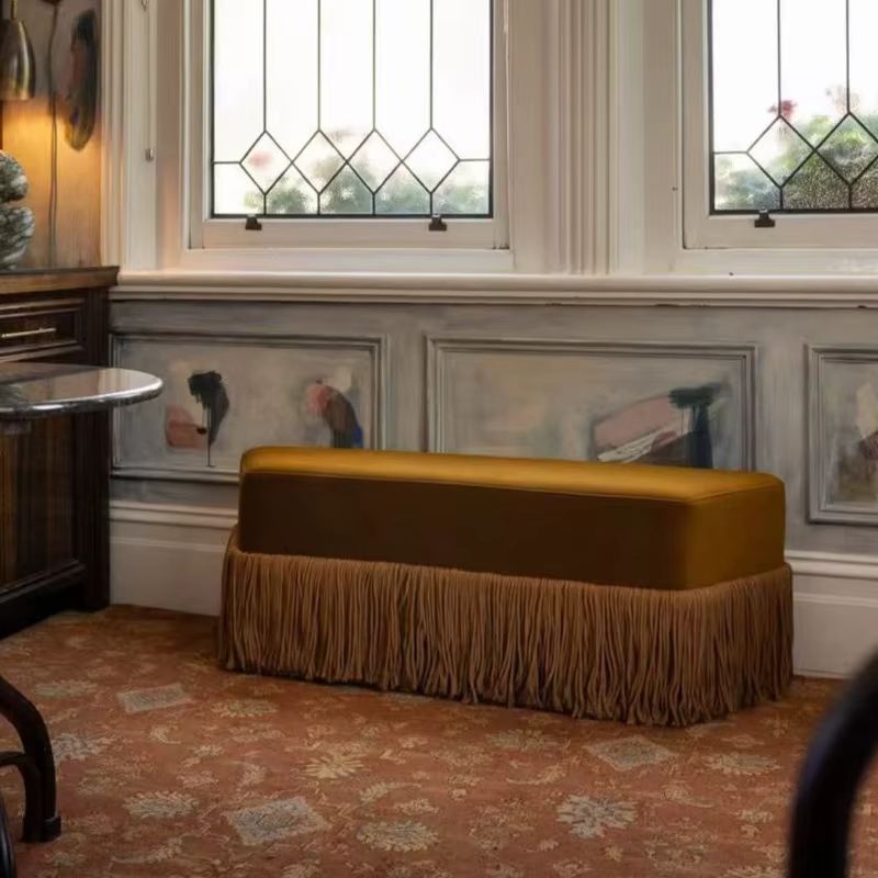 Pouf ottoman en velours