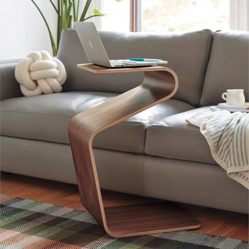 Petite Table basse minimaliste de styliste
